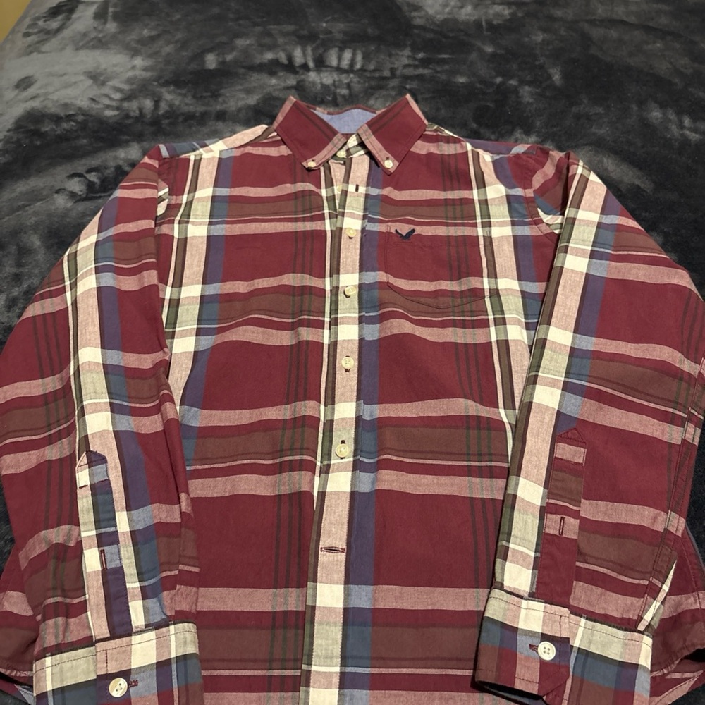 American Eagle Outfitters Maroon and Blue Plaid Shirt